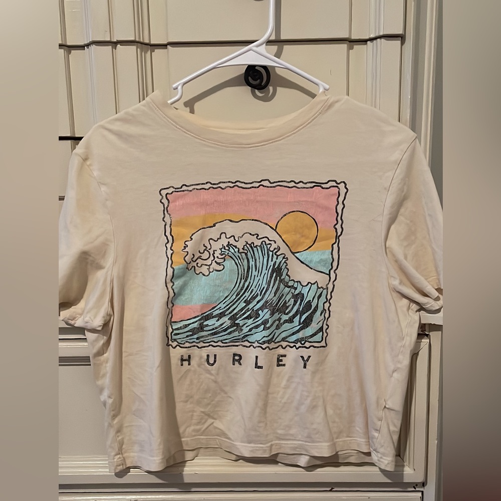 Hurley crop tee size small